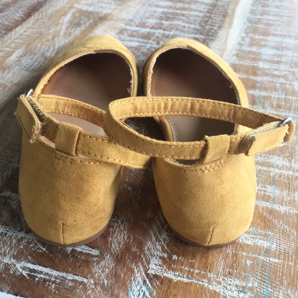 *SOLD* Old Navy d’Orsay pointed toe ballet flats - Picture 6 of 10